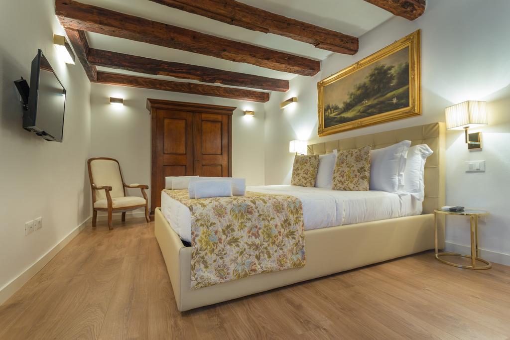 Apartments-rialto 1 - 2 - 3 Apartamento